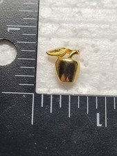 APPLE HAT LAPEL PIN PIN BACK USED I0837 