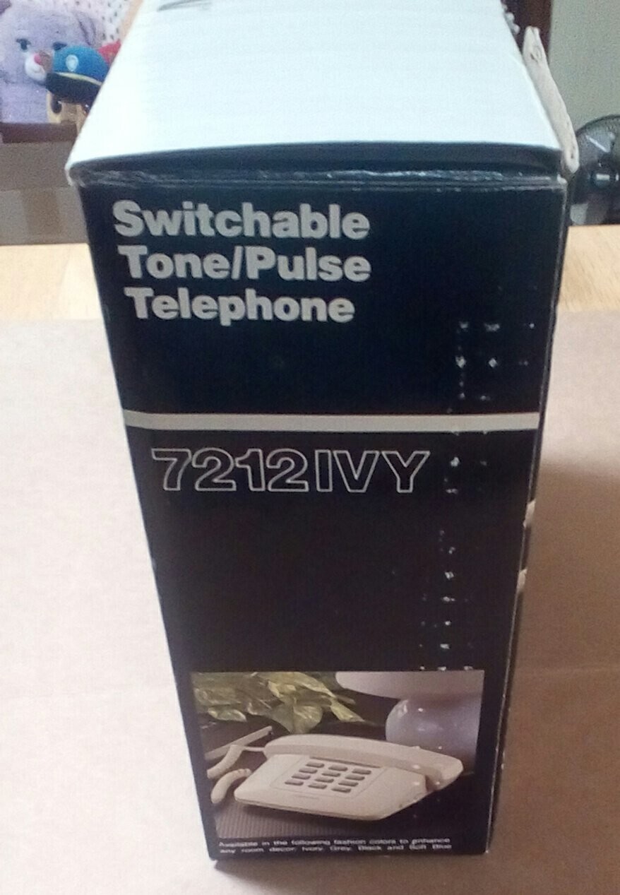 как выглядит Vtg Push Button Switchable Tone/Pulse Telephone Soundesign Indiana Pacers 1992 фото