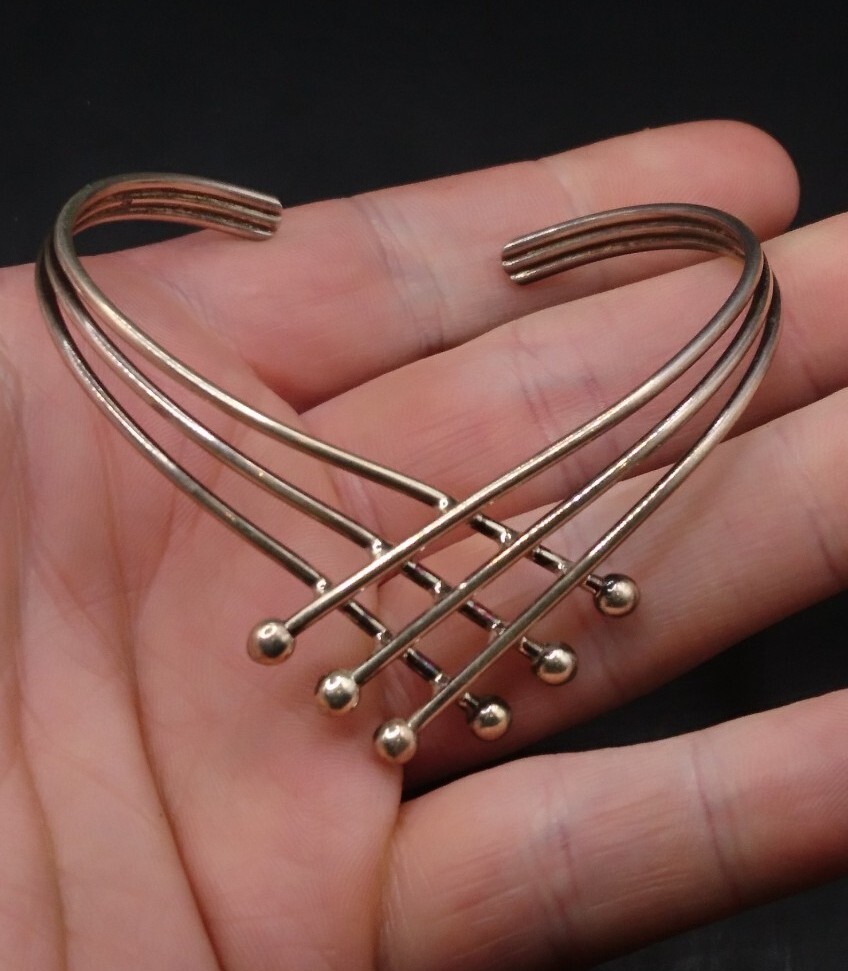 Solid Sterling Silver Torque Bangle. Unusual Desi… - image 9