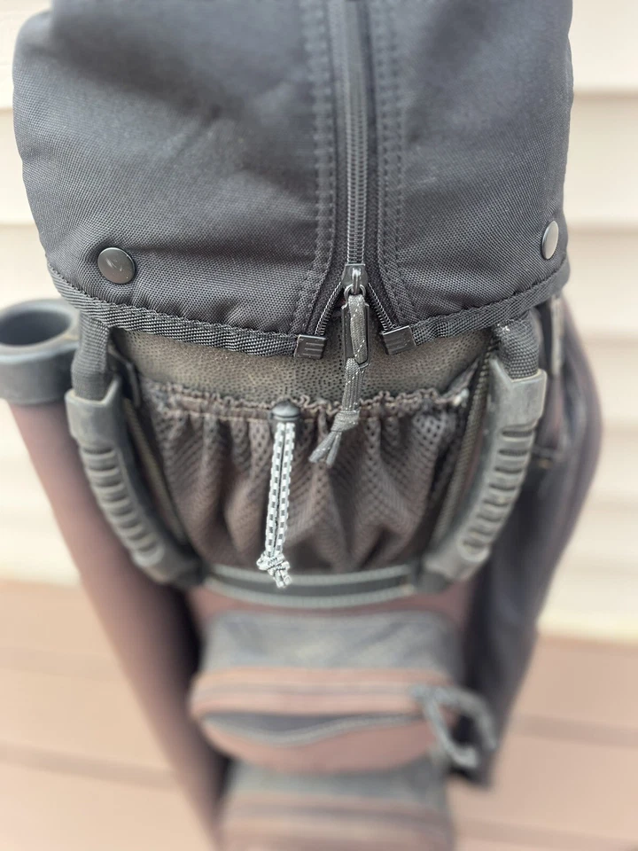 Bolsa de golf Datrek Brighton marrón de 14 vías de segunda mano con cubierta y correa Foto 4 de 4