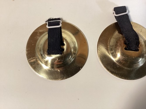 2 Pairs Belly Dancing Zills / Finger Cymbals - Solid Brass - With Carrying Case - Picture 2 of 9