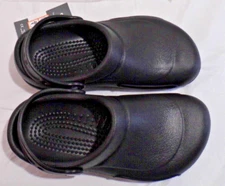 Crocs Bistro Slip Resistant Shoes Clogs Work Shoes Unisex Mens 4 Womens 6 NEW