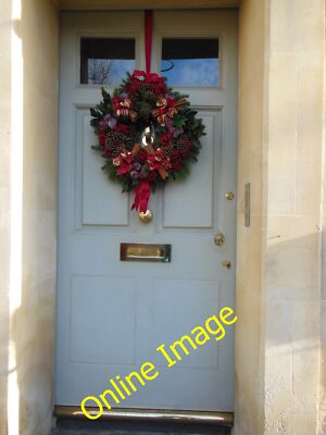 Photo 6x4 Christmas wreath, St. James' Square Bath/ST7464 Many of the ho c2012
