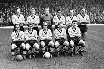 Wolverhampton Wanderers team group Bill Slater Ron Flowers Malcolm- Old Photo 1