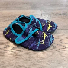 Kids Water Shoes Boys Size 2 Swim Beach Pool Socks Sharks Aqua Socks