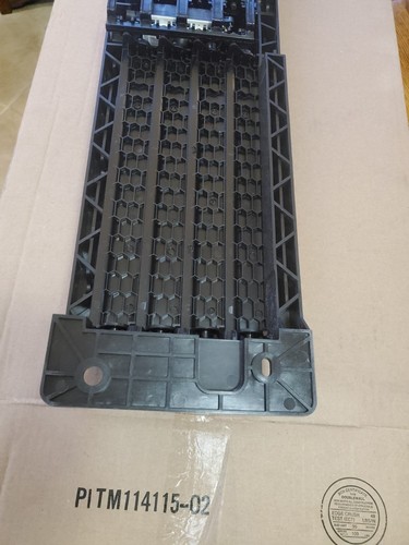 Genuine Mopar Active Shutter Grille 68488785AE - Picture 4 of 8