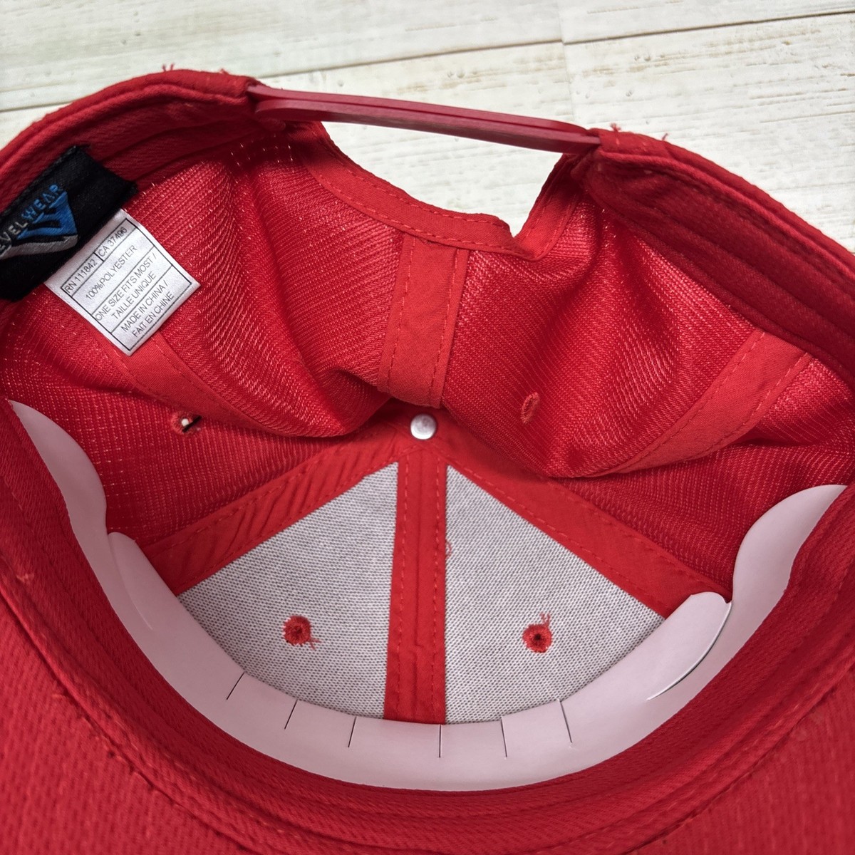 Casquette De Golf Oakmont Country Club Levelwear - Homme Rouge Taille L/XL Neuve