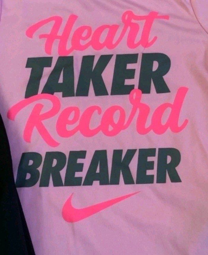 Nike Girls DRIFIT Tee & Leggings Outfit Size 6(NWT) image 3