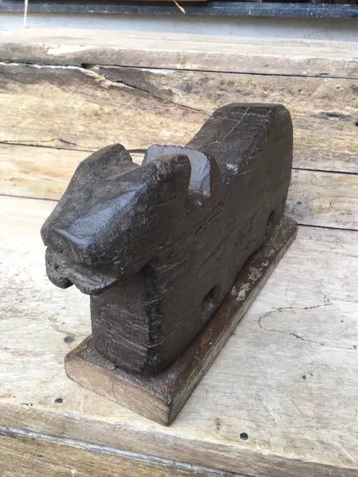 Escultura antiga de madeira esculpida à mão figura hindu divina nandi - Imagem 3 de 4