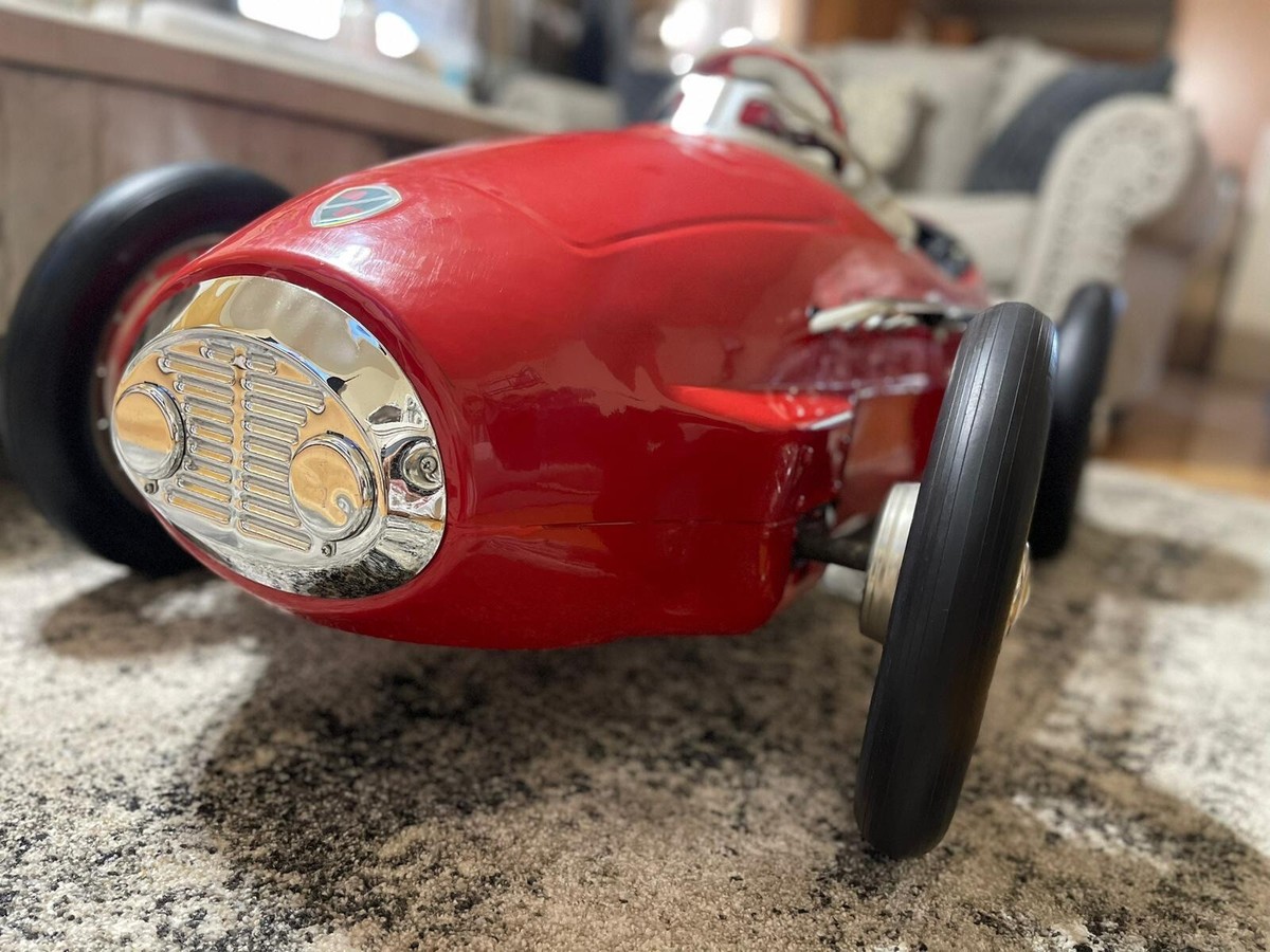 Giordani American Retro Ferrari 500 F2 Grand Prix Racer Pedal Car