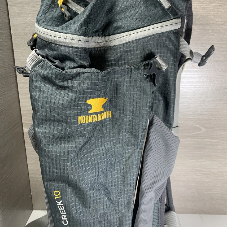 Mochila de hidratación Mountainsmith Clear Creek 10L 1 lb 6 oz - gris Foto 3 de 4