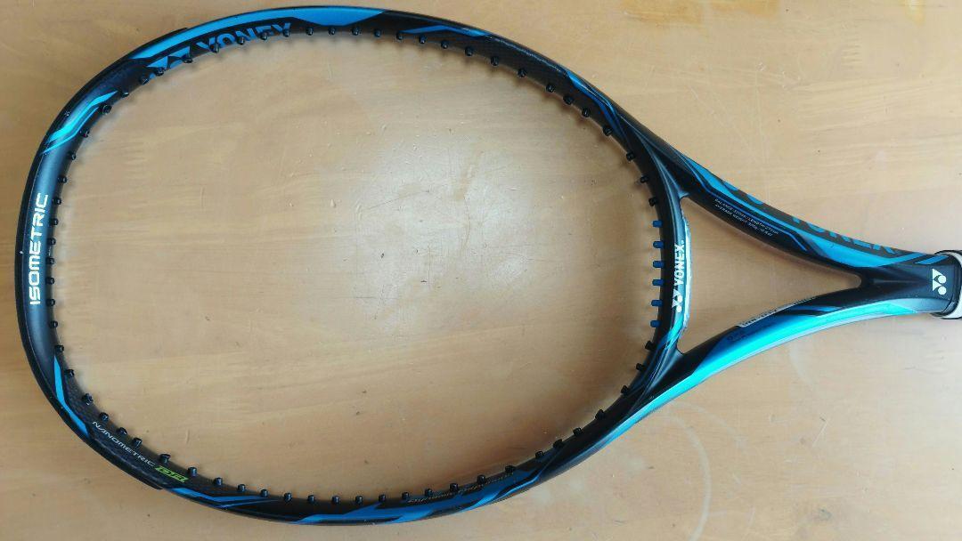 YONEX EZONE DR 100 G2 G4 3-piece set 27 in Grip Size 4 1/4 YONEX EZONE DR 100 G2 G4 3-piece set 27 in Grip Size 4 1/4