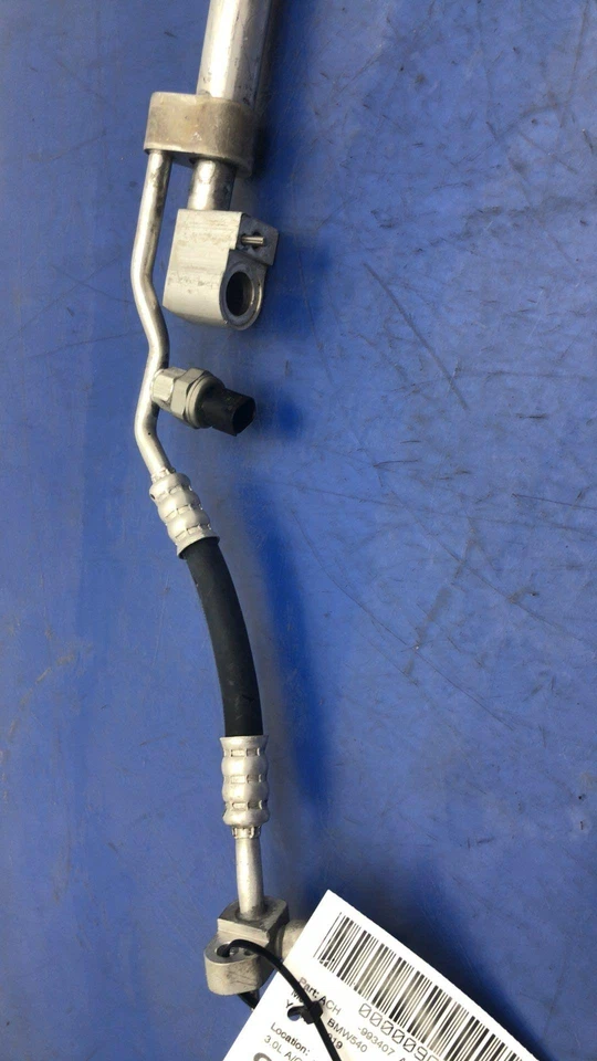 BMW 540i G30 2017-2020 OEM 3,0 L AIRE ACONDICIONADO REFRIGERANTE MANGUERA DE DESCARGA DE LÍQUIDO Foto 2 de 4