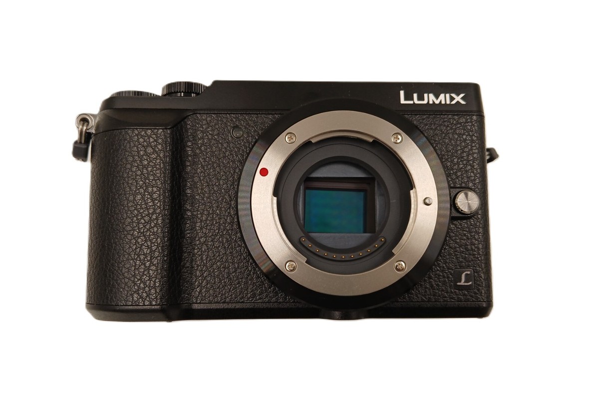 【ほぼ新品元箱付き】 Panasonic LUMIX DMC-FZ100 ほぼ新品元箱付き】 Panasonic LUMIX DMC-FZ100