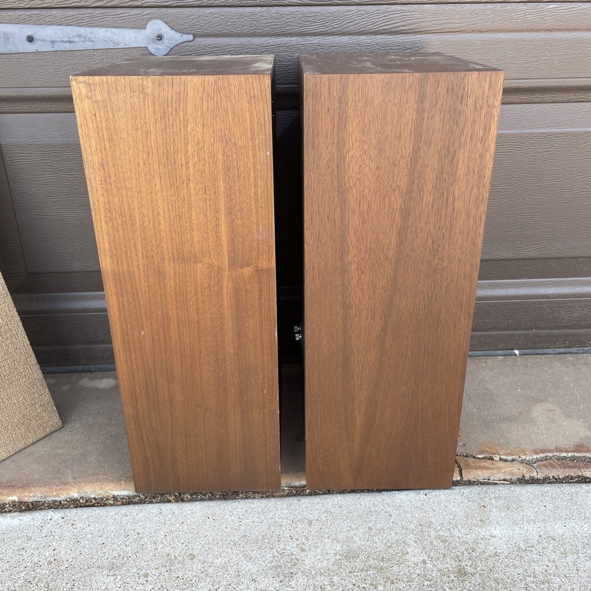 KLH MODEL Thirty-Two Walnut Speaker Pair 8-OHMS Made in USA | eBay