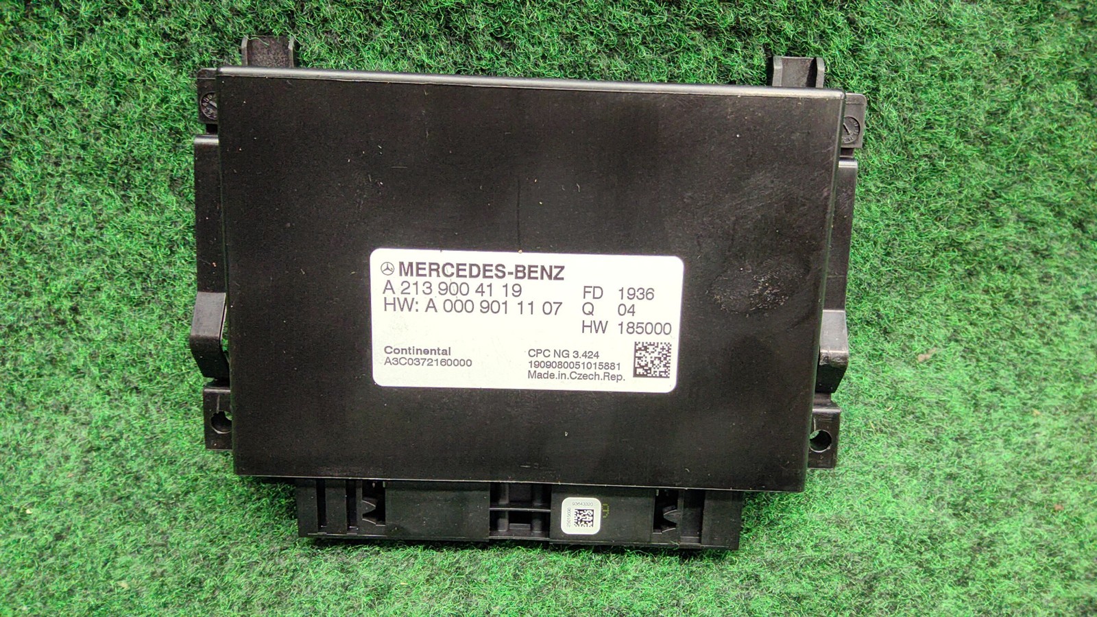 2016-2022 Mercedes Glc 300 Drivetrain Transmission Control Unit Oem A2139004119