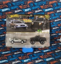 Hot Wheels - 2 Pack - Back To The Future Time Machine - 87 Toyota Pickup Truck