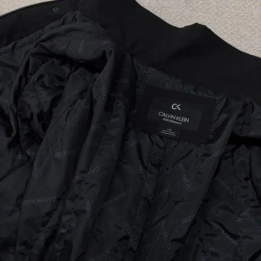 Calvin Klein Padded Jacket - Size 61cm, 91cm Length