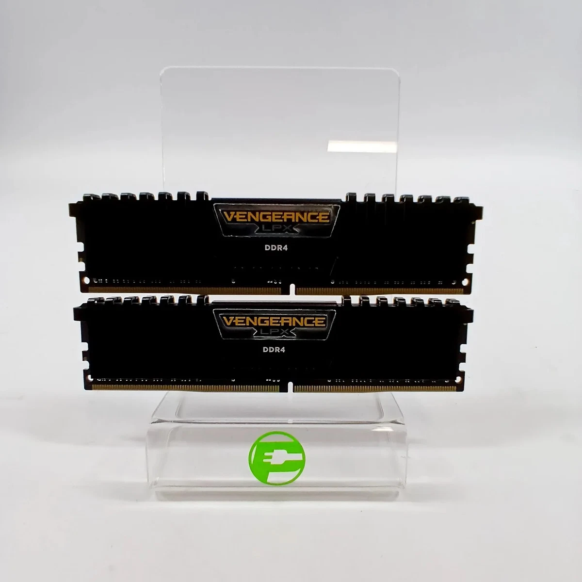 25+ Corsair DDR4 SDRAM 32 GB Total Capacity Memory (RAM) for sale