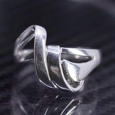 size 8, vintage sterling silver 925 handmade wide ribbed band ring