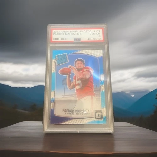 2017 PANINI DONRUSS OPTIC # 177 Patrick Mahomes II RC PSA 10 GEM MT