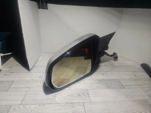 2010-2016 Gold Cadillac SRX Drivers Side Self Tilting/Tinted Mirror Assembly 