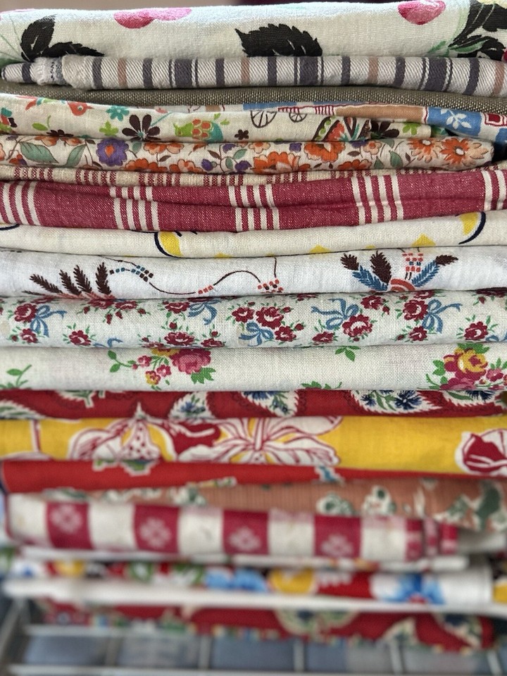 Estate Sale Lot of 200 + Vintage Fabrics FEEDSACK FLOURSACK QUILT ING