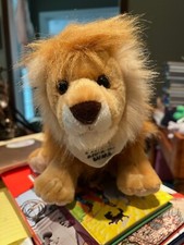 Lion Plush Aurora World From the Omaha Zoo Great condition 