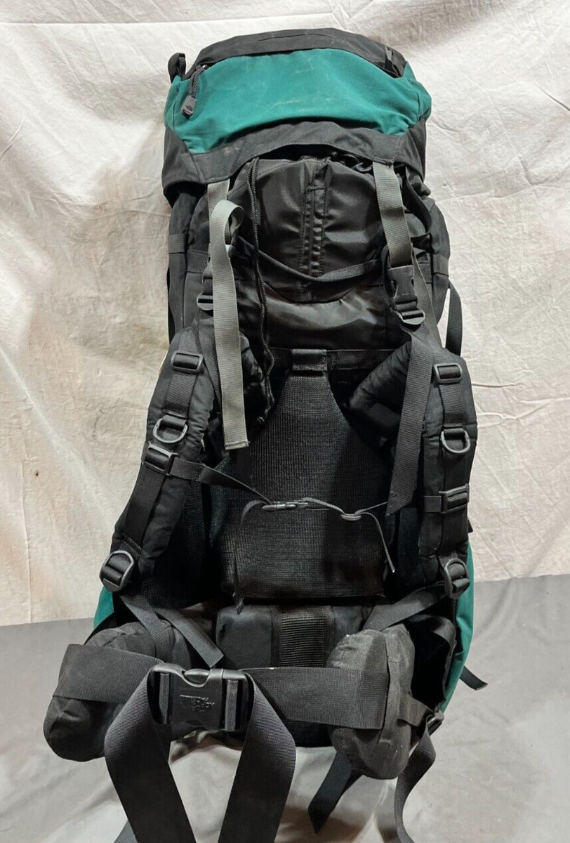 north face backpack model from 1996 NOS 1996 The North Face Rogue Medium Capacity Internal Frame Backpack Small  NEW