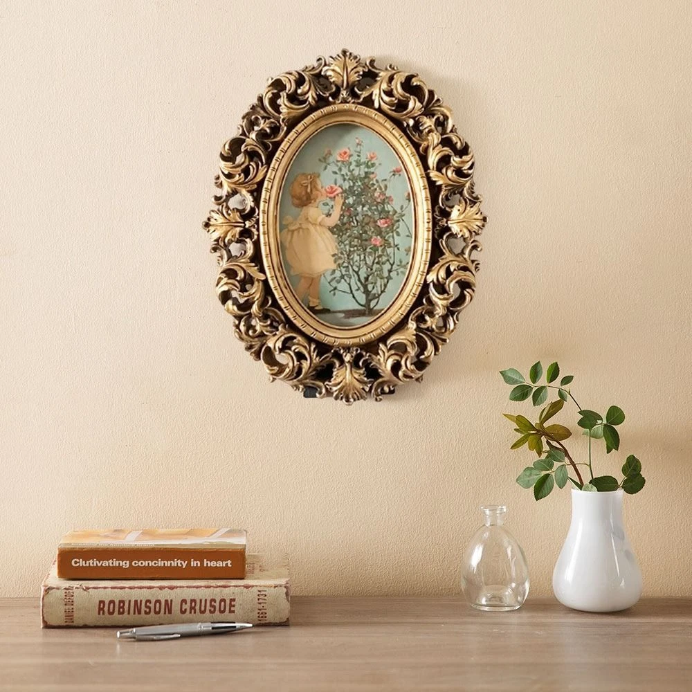 Oval frame outlet