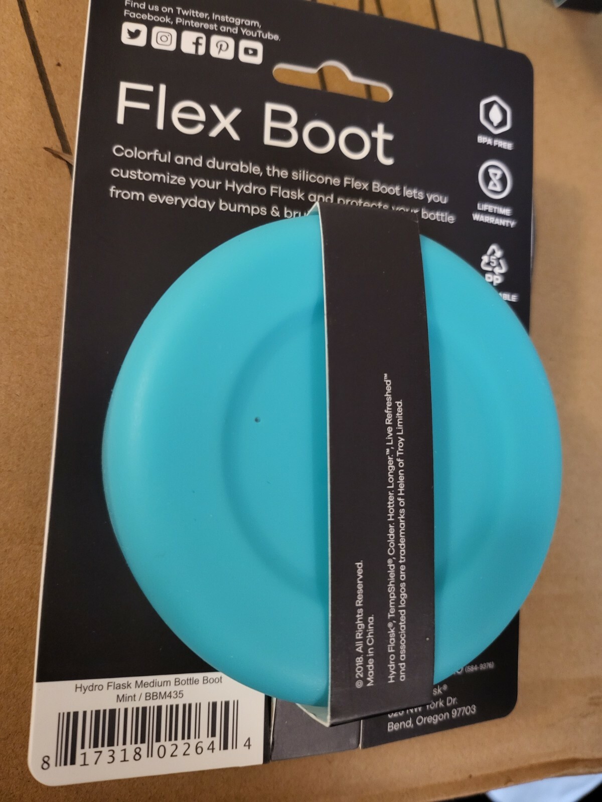 Genuine Hydro Flask Boot Sleeve Flex Fit 32oz and 40oz Bottle Mint Brand New