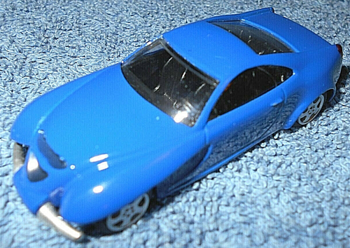 HONGWELL VISTA DIECAST 1:64 SCALE BLUE CAR VEHICLE - NICE