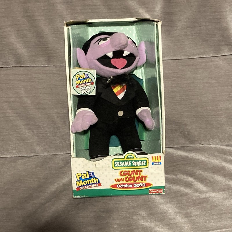 Sesame Street Pal of The Month Collectible Count Von Count Oct. 2000 Brand New