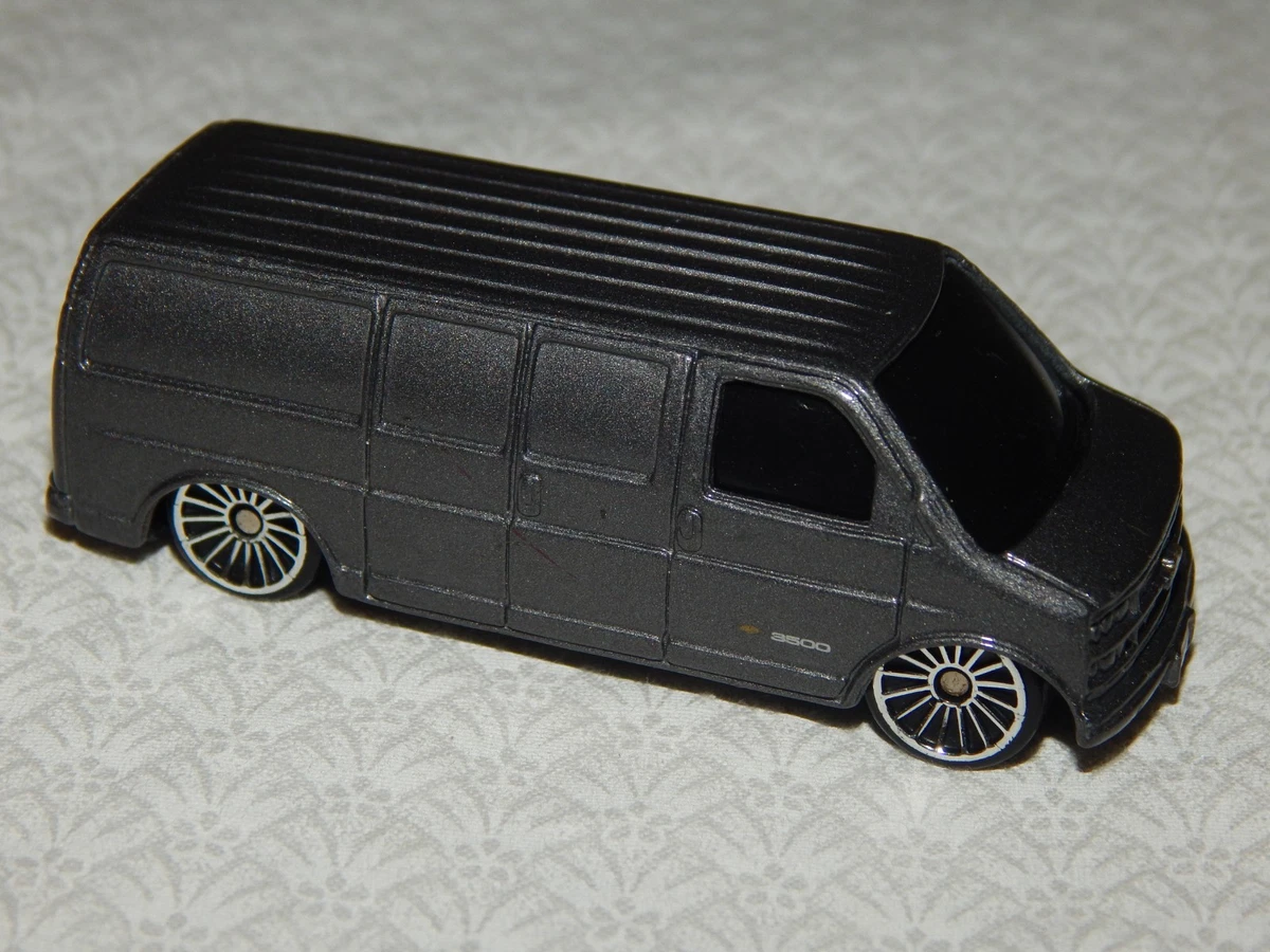 Chevrolet Express 1/25スケール ミニカー Maisto Chevrolet Diecast & Toy Vans for sale - eBay