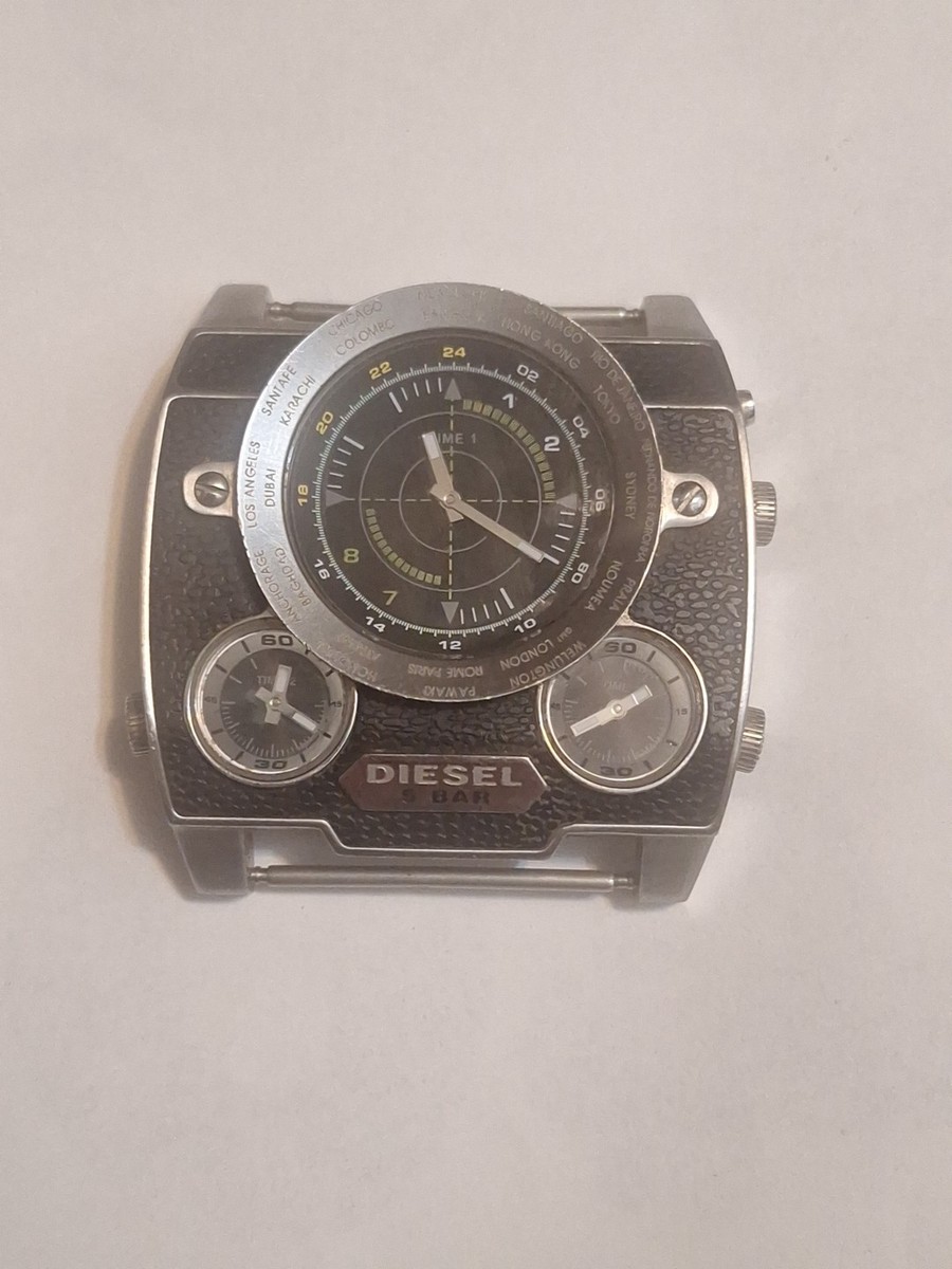 DIESEL　腕時計　トリプルタイムレーダー　DZ-1243 黒文字盤　本革 DIESEL 腕時計 トリプルタイムレーダー DZ-1243 黒文字盤 本革