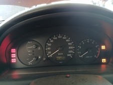 Compteur Mazda 626