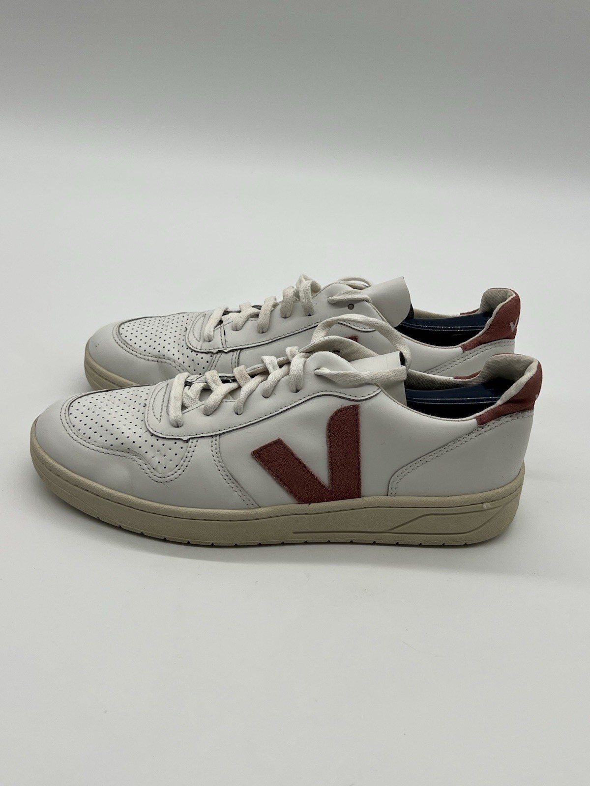Veja V-10 Womens White Pink Leather Lace-Up Sneakers Size 10