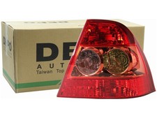 RÜCKLEUCHTE RECHTS FÜR TOYOTA COROLLA E12 01-08 sedan
