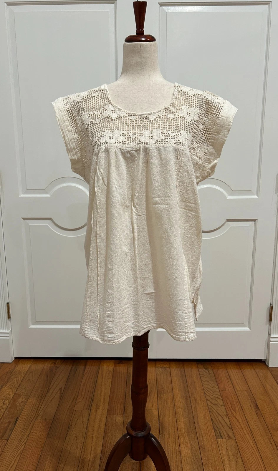 Artisanal Mexican Women’s Summer top.
Opens in a new window or tab