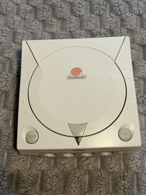 Sega Dreamcast Console w/Cover, Controller, 2 VMUs, 4 CIB Games, Cables