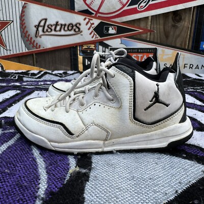 Jordan COURTSIDE23 スニーカー s-l400.jpg