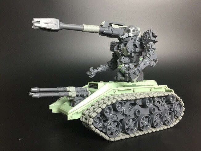 MK model MG 1/100 MS-06V ZAKU TANK with led green color | eBay