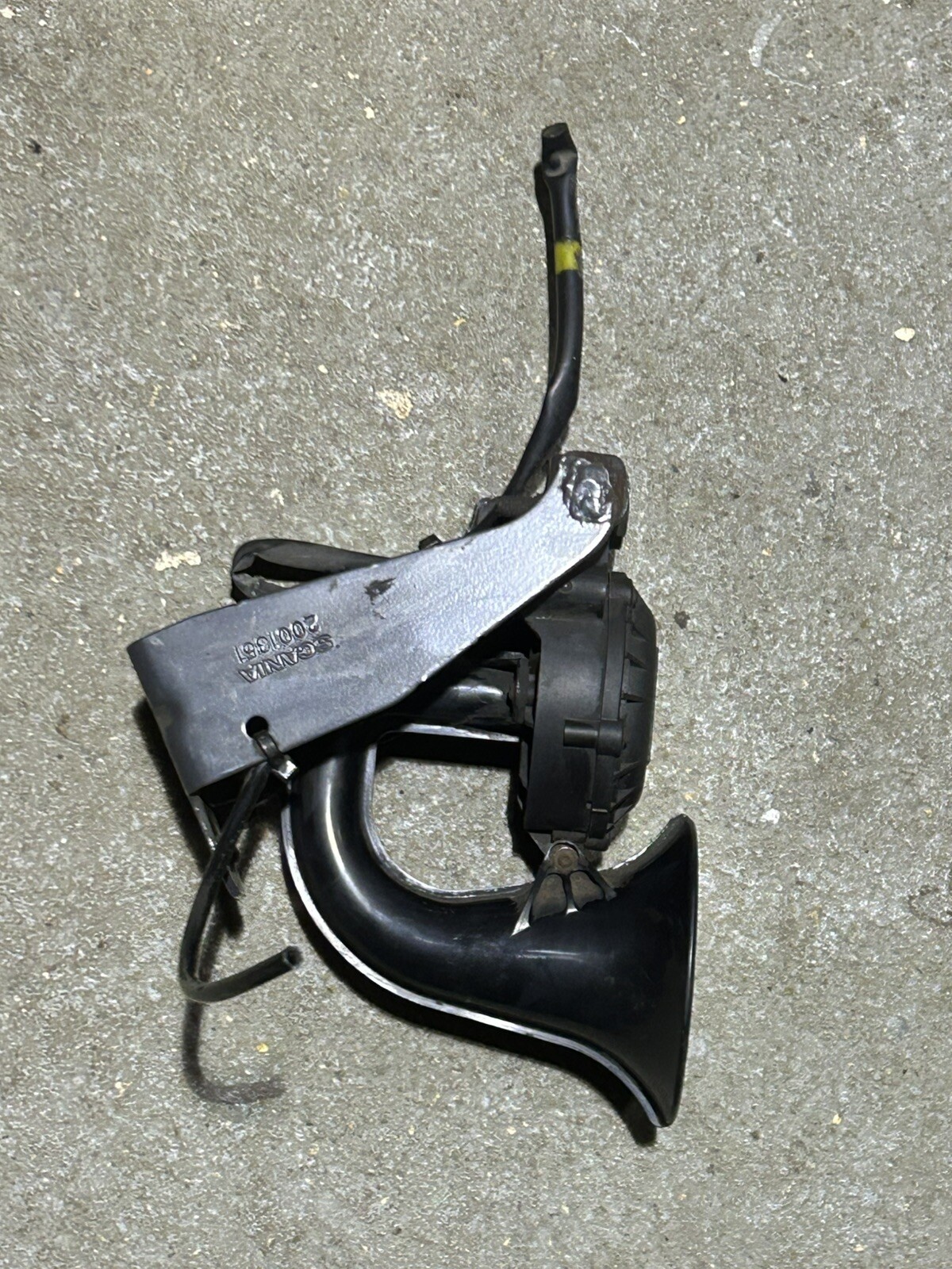 Picture 5 of 6