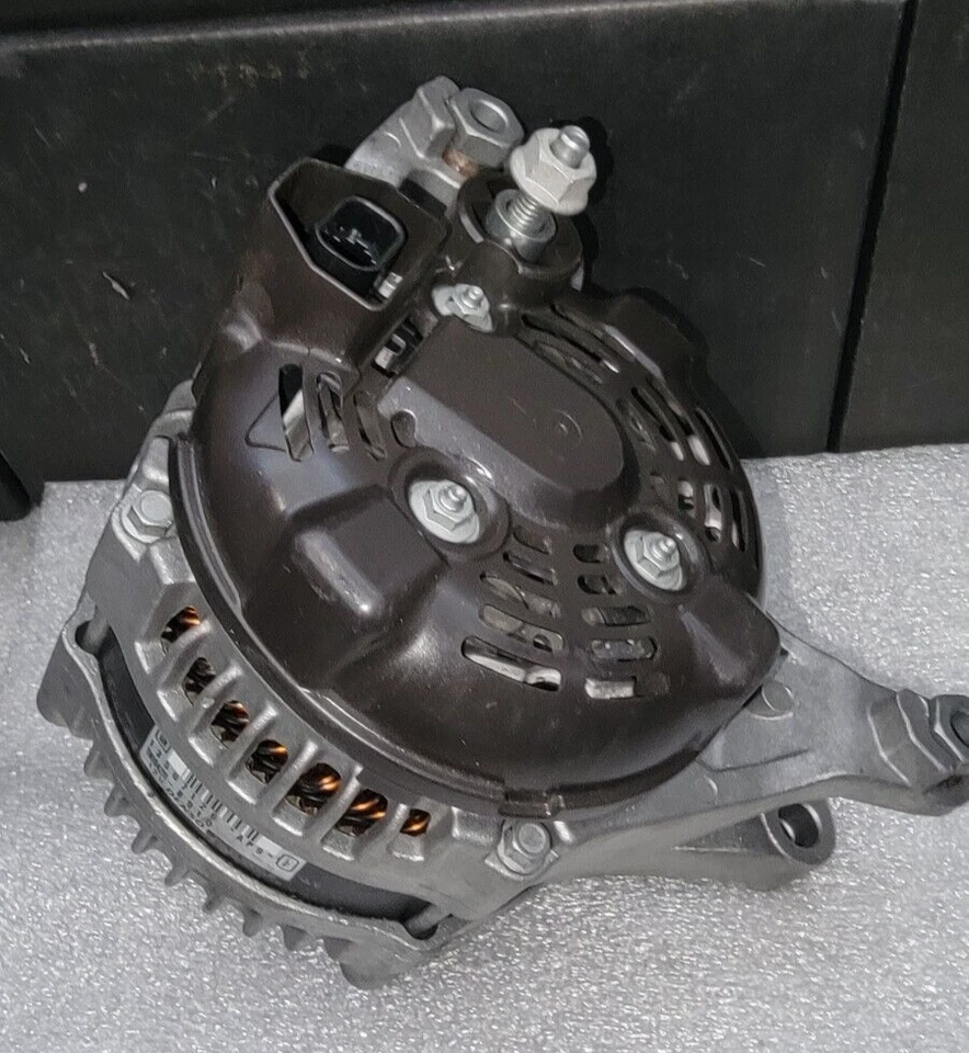 雪佛兰 Blazer V6 3.6 升 Alt 155Amp 2019 至 2022 Reman/OEM/By/R_Alternators — 第 2/4 张图片