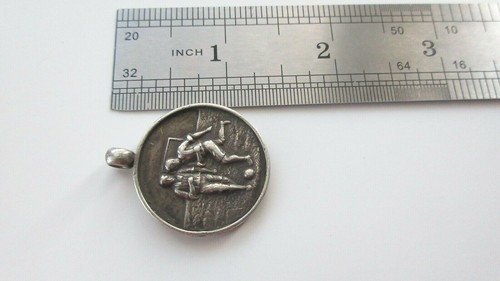 ANTIQUE EDWARDIAN 1906 ENGLISH SILVER FOOTBALL POCKET WATCH FOB MEDAL PENDANT - Picture 3 of 11