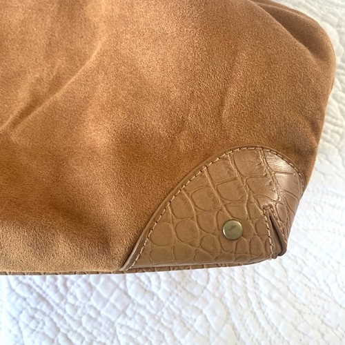 Bolso de mano de 3 piezas Coldwater Creek terroso caramelo imitación gamuza cocodrilo monedero espejo - Imagen 8 de 13