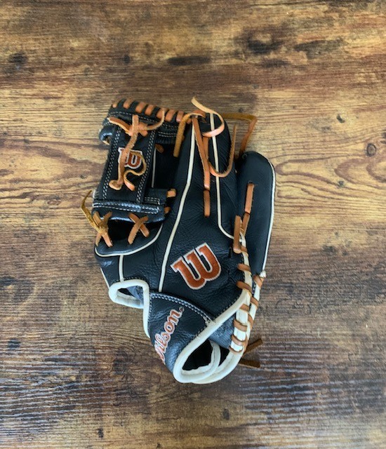 Wilson A550 11.5&rdquo; Youth A05RB24115 Right Hand Throw Black 