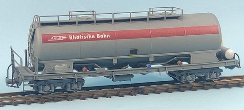 1:87 H0m RhB Uac 7991 – 8000 Zementsilo Ep.V. NO Bemo | Zustand: Nuevo