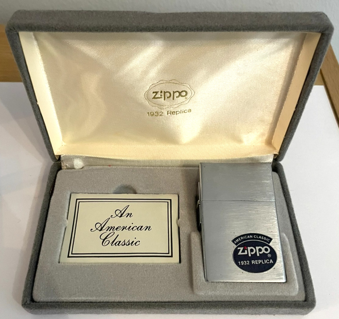 - 1932 Replica 1992 60th Anniversary "an American Classic"  