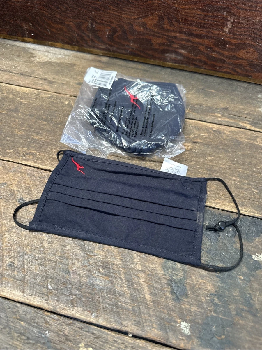 Qantas Staff Fave Masks Unused Sealed Size M-L (2 Per Bag) Collectible